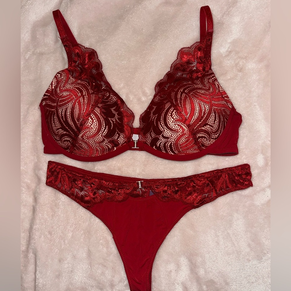 Adore me bra set